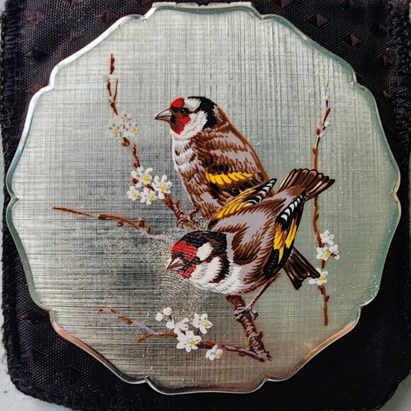 Vintage Stratton Compact Mirror with Original Pouch-Goldfinches-Excellent Cond. - Picture 1 of 15